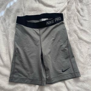 Nike Pro
